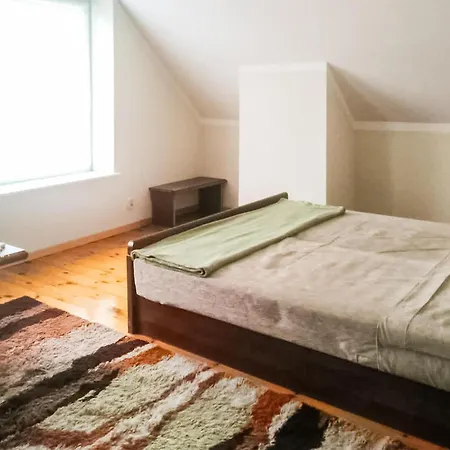 Atemberaubendes Haus Mit 4 Schlafzimmern In * Dominikowo